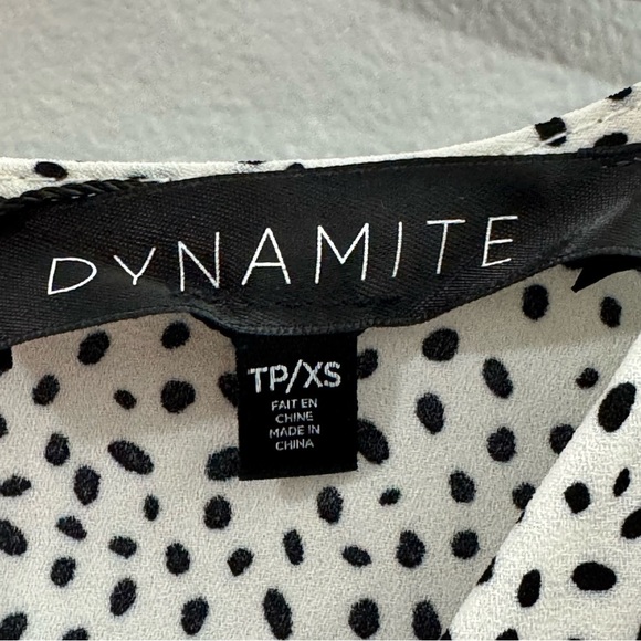 Dynamite Romper

#1153 - Picture 4 of 8